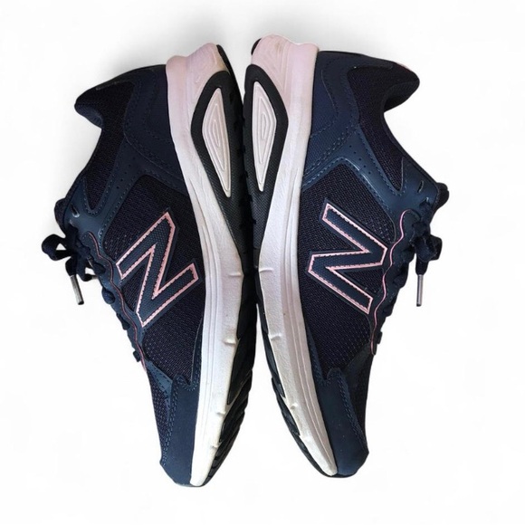New Balance 460v3 Women’s Dark Blue and Light Pink Athletic Shoes Size 9 - Picture 6 of 9